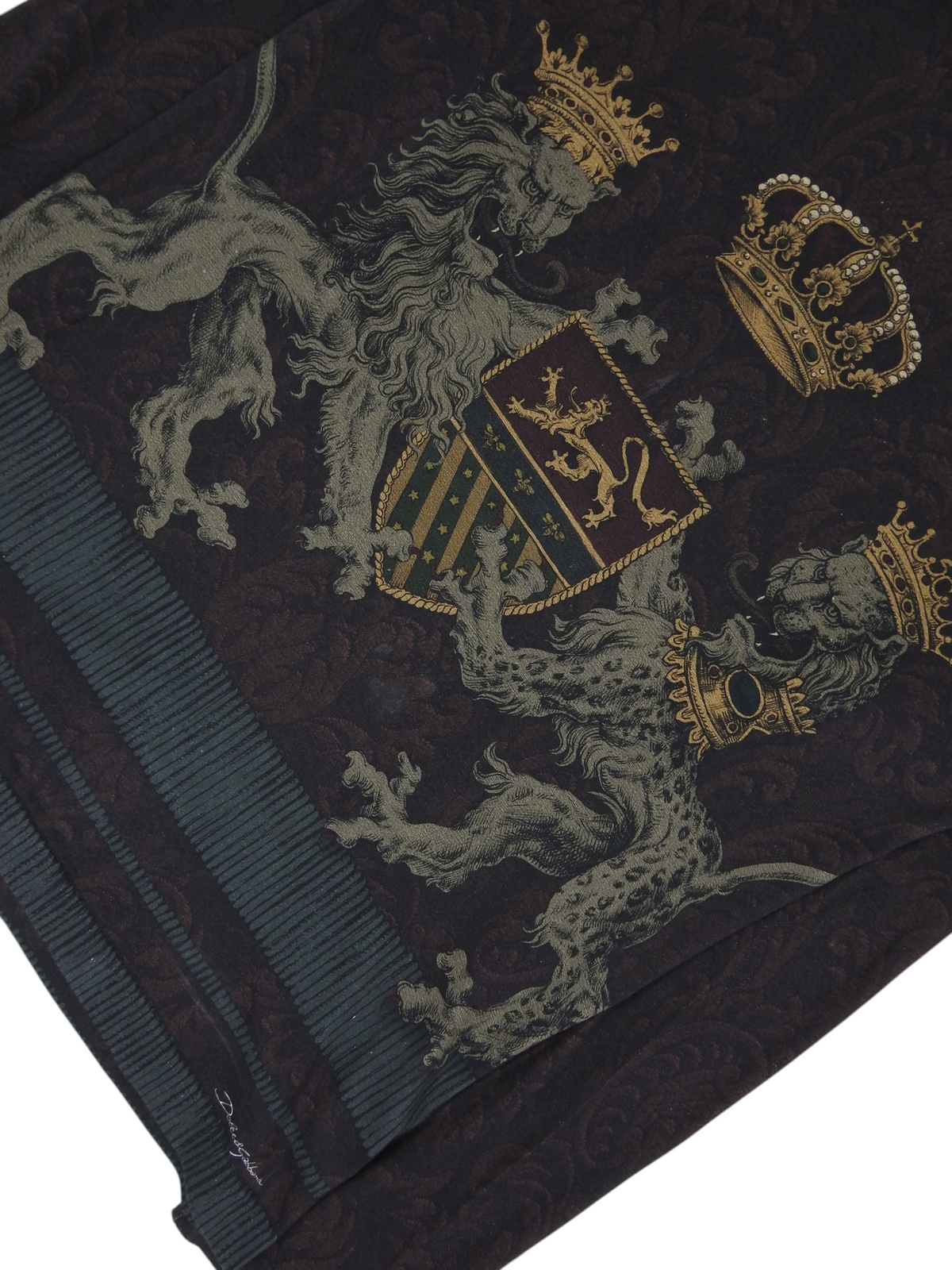Dolce & Gabbana maroon Royal Crest Long Sleeve Size 44