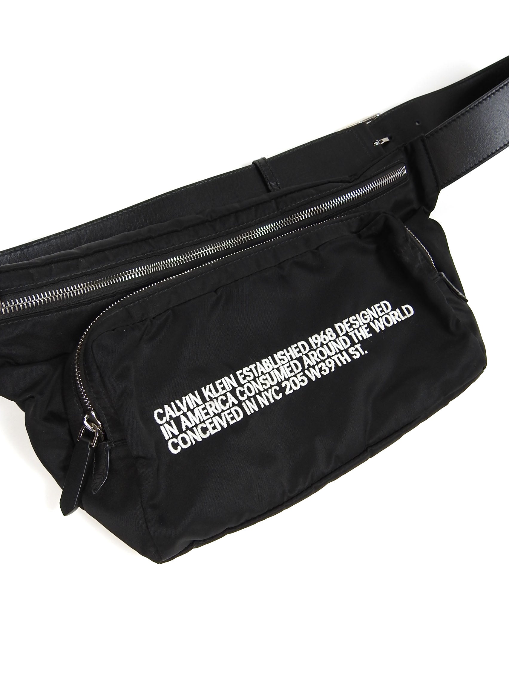 CK205W39NYC Crossbody Bag
