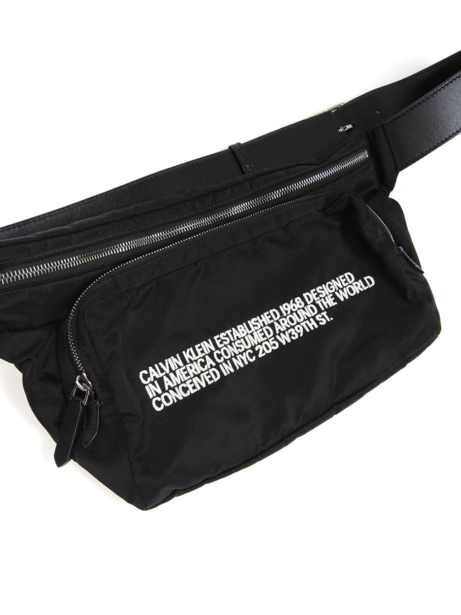 CK205W39NYC Crossbody Bag