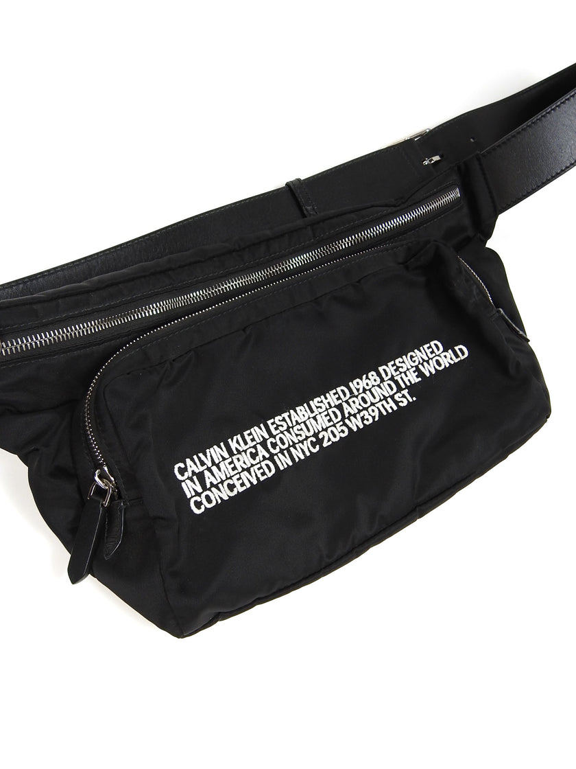 CK205W39NYC Crossbody Bag