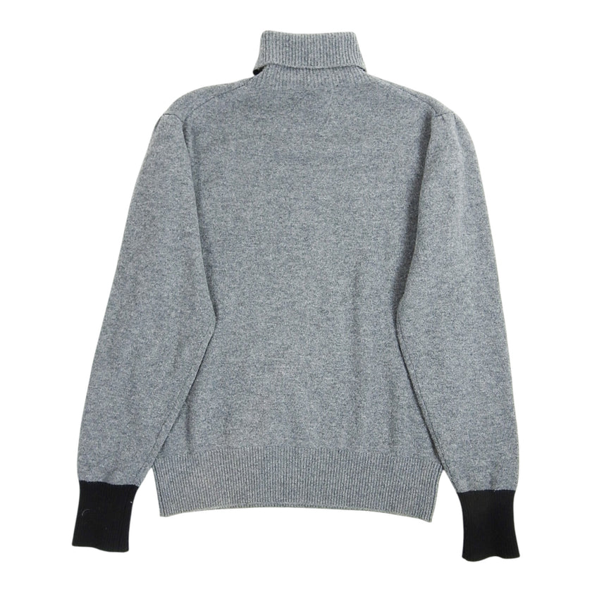 Random Identities Turtleneck Sweater Size Large