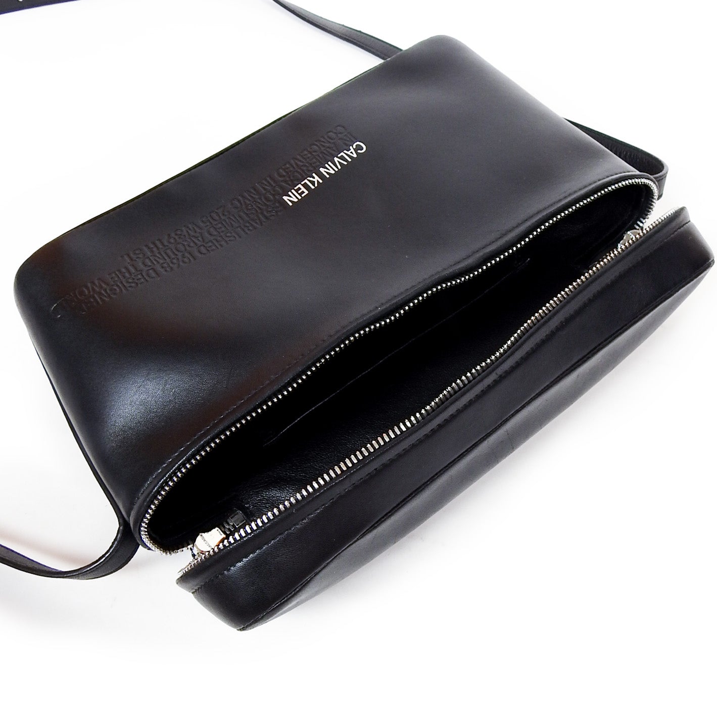 CK205W39NYC Leather Cross Body Bag